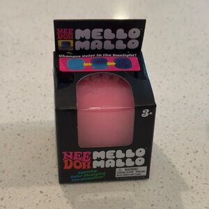 VIRAL NeeDoh Mello Mallo Color-Changing Squishy Marshmallow – Pink | New in Box